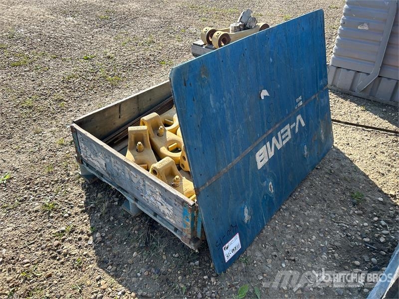  Quantity of Pintle Hook Adaptors Drugi deli