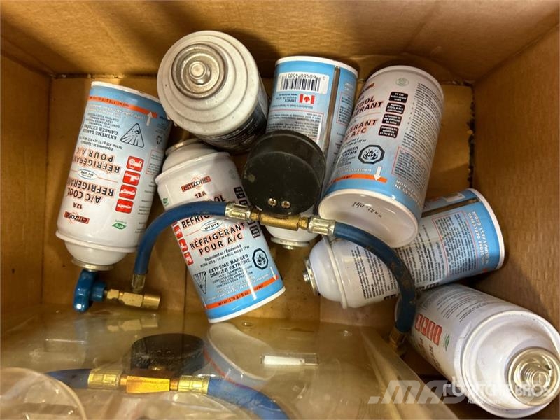 Quantity of Pipe Fittings, LED Lights, A/C Cool Re Drugi deli