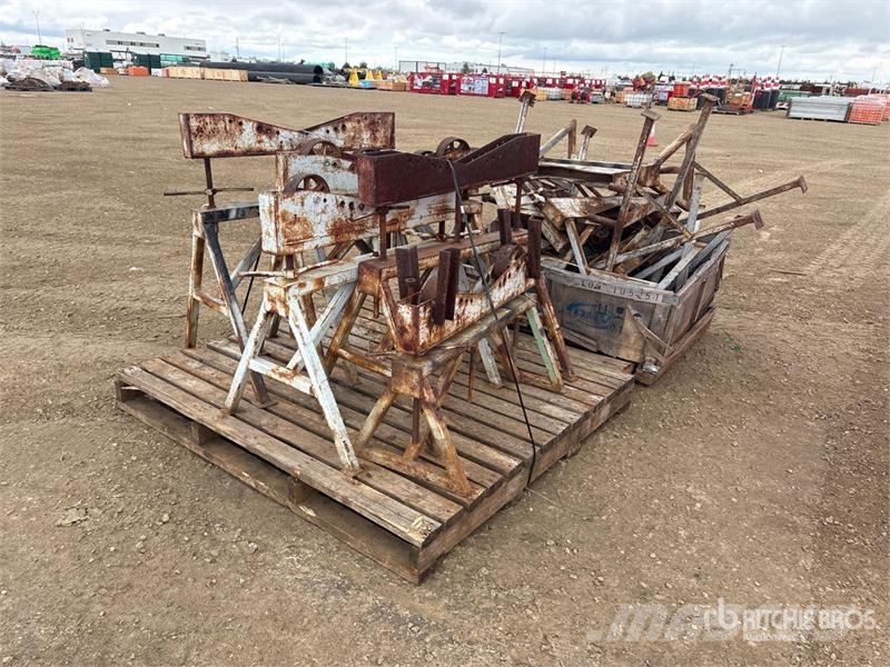 Quantity of Pipe Stand Оборудване за тръбопроводи