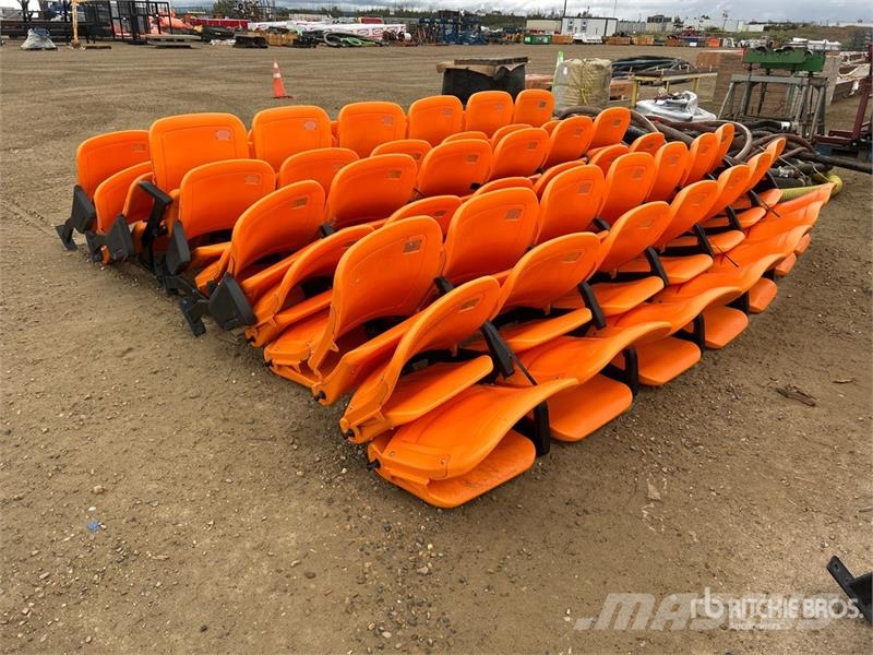 Quantity of Plastic Stadium Chairs Drugi deli