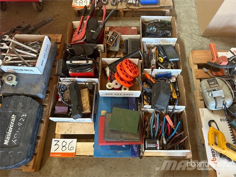 Quantity of Pliers, Pipe Cutters, Test Equipment & Andre komponenter