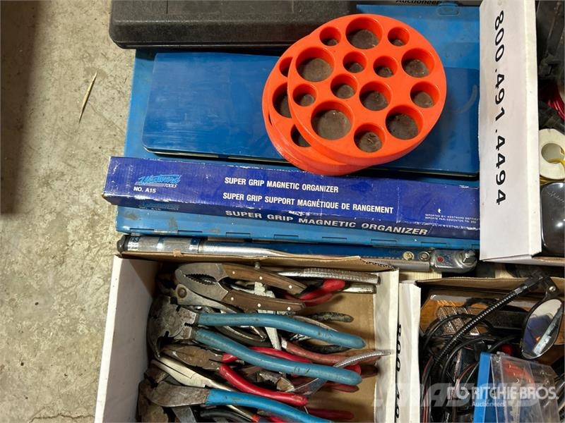 Quantity of Pliers, Pipe Cutters, Test Equipment & Andre komponenter