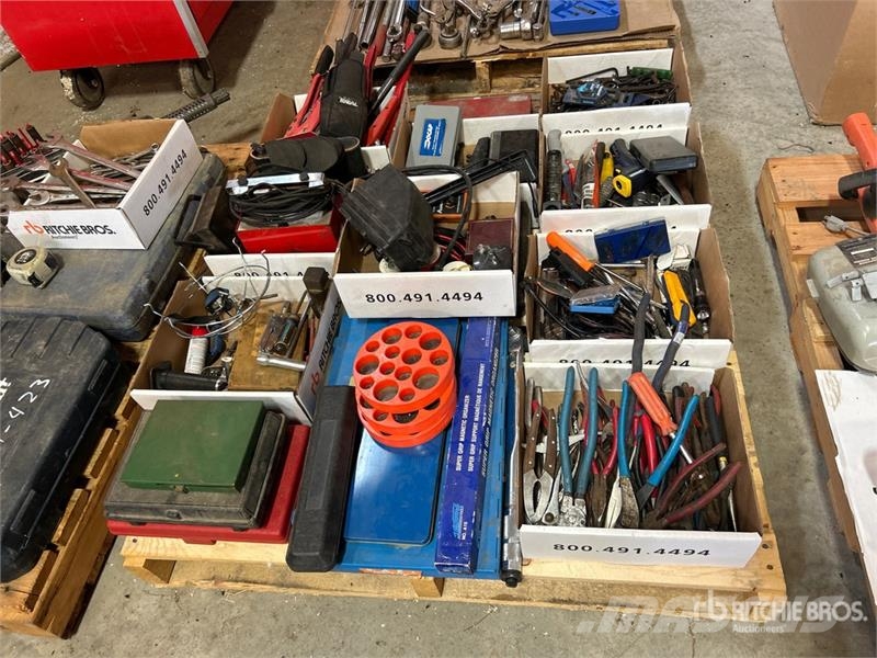 Quantity of Pliers, Pipe Cutters, Test Equipment & Andre komponenter