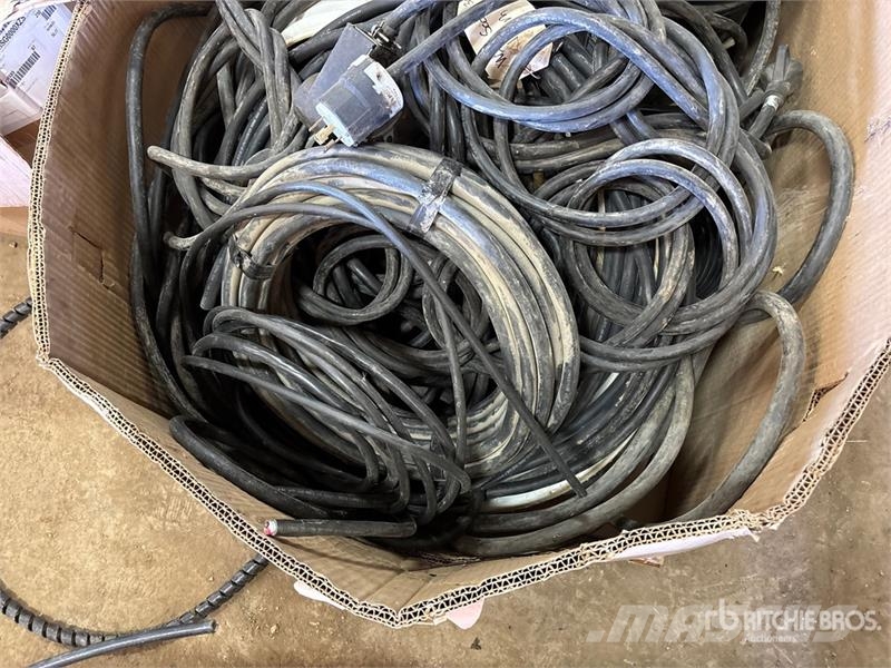 Quantity of Power Cords Ďalšie komponenty