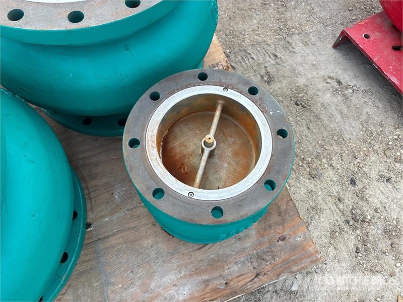Quantity of Pumps & Hardware Wasserpumpen