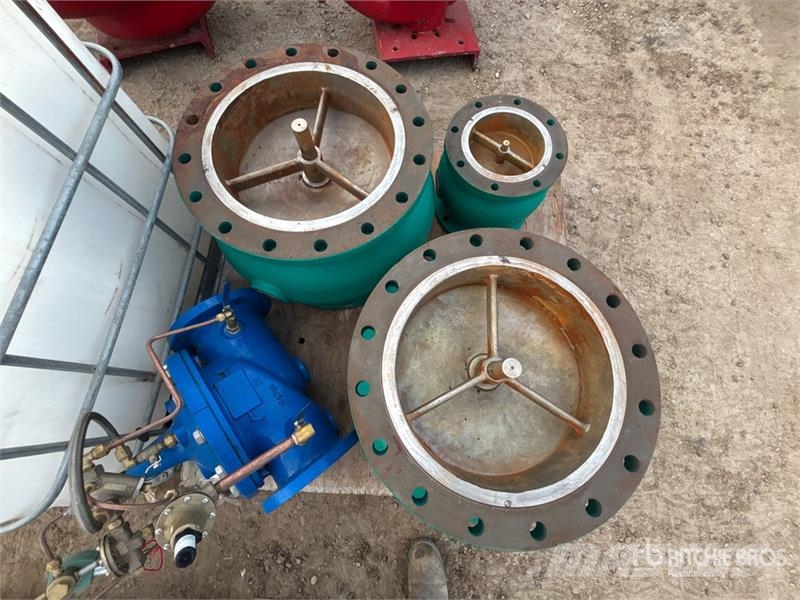 Quantity of Pumps & Hardware Wasserpumpen