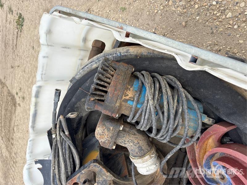 Quantity of Qty Of Ditch Witch Power Tong Power Pa Būvniecība- Citi
