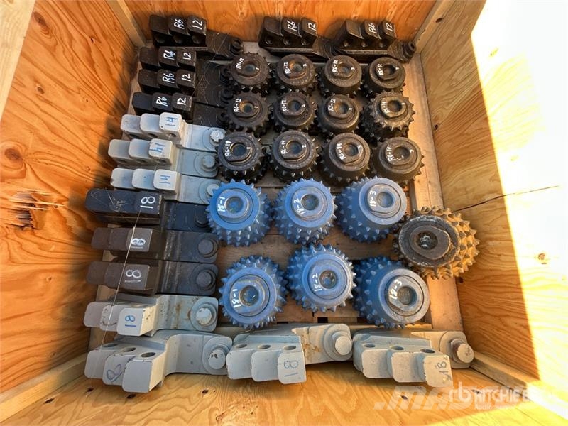  Quantity of R6-12/ R6-14/ R6-18 Arms & Cutters Öl- und Gasbohrgeräte
