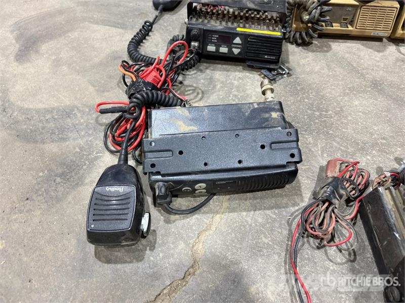 Quantity of Radios Andere Zubehörteile