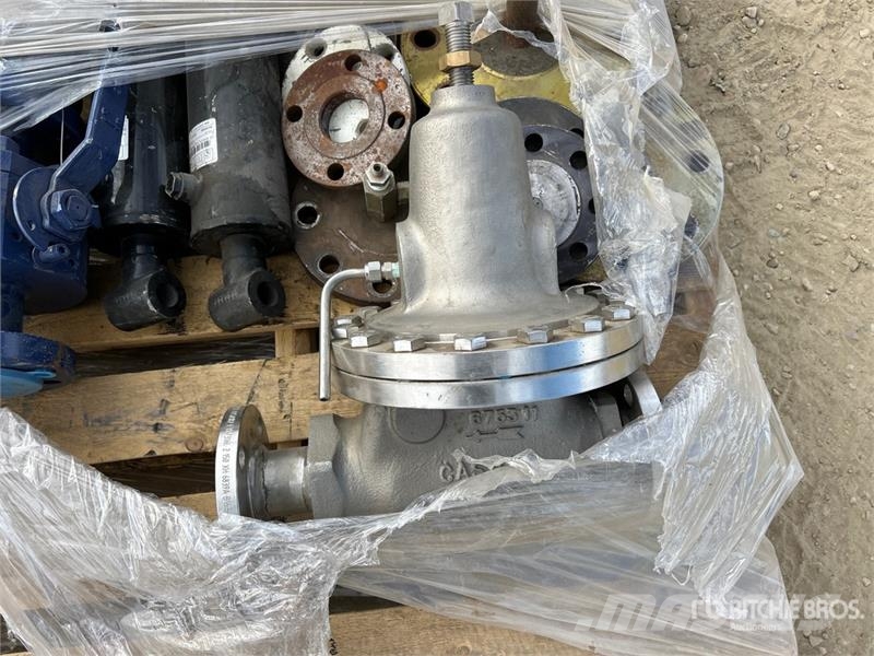 Quantity of Rams, Flanges, Ball Valves, Pressure R Būvniecība- Citi