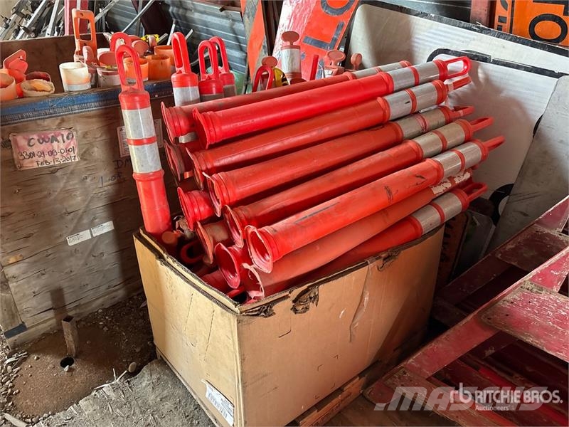  Quantity of Road Signs & Cones Transportes - Outros
