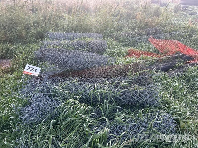 Quantity of Rolls of Chain Link Fencing & Plastic Ďalšie komponenty