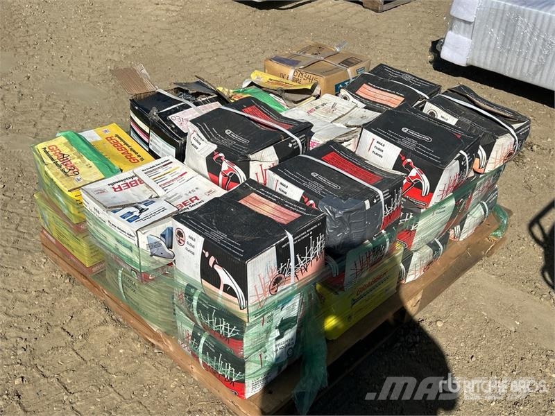  Quantity of Screws & Nails Drugi deli