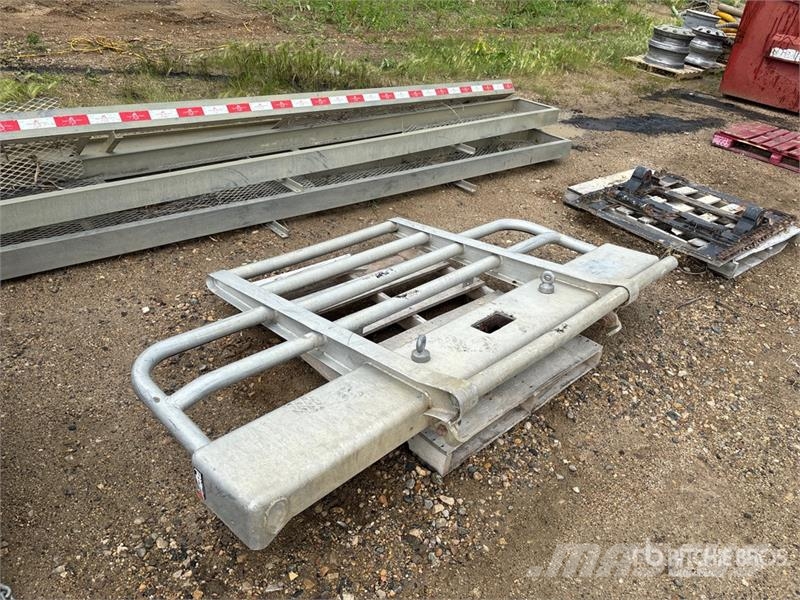  Quantity of Semi Truck Parts Ostale kargo komponente