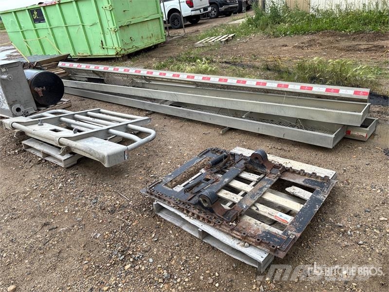  Quantity of Semi Truck Parts Ostale kargo komponente