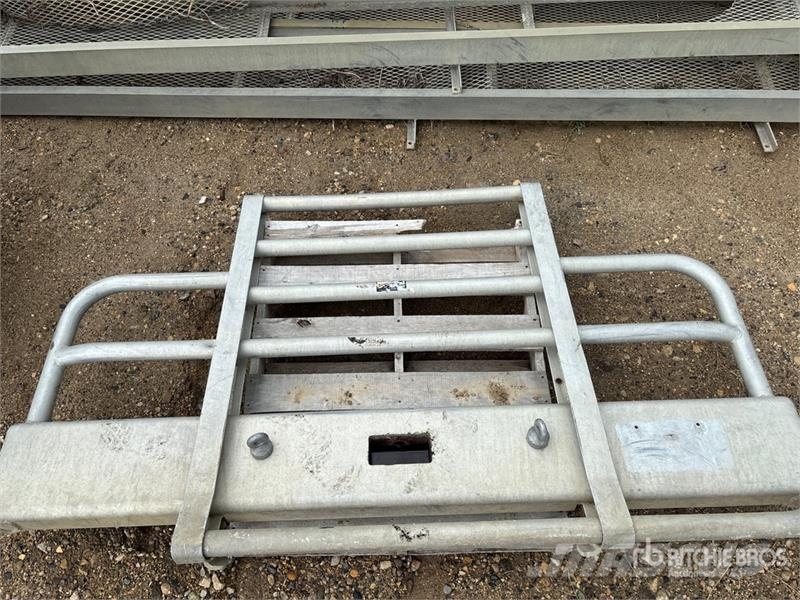  Quantity of Semi Truck Parts Ostale kargo komponente