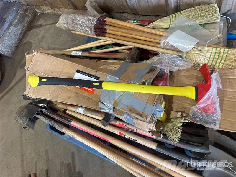 Quantity of Shovels, Brooms, Hammers (Unused) Drugi deli