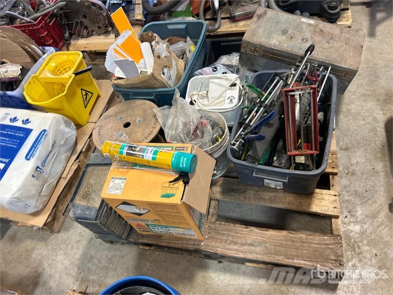 Quantity of Sika Gap Filler, Caulking Guns, Spool 其他組件
