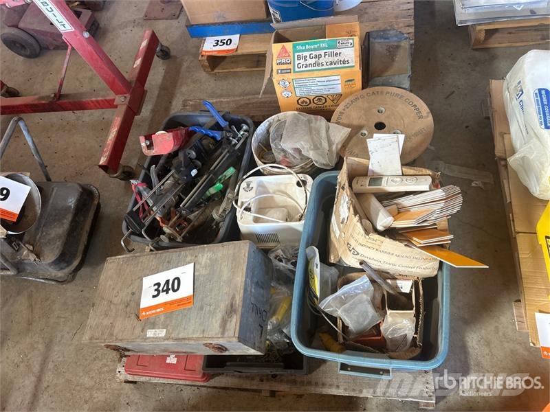 Quantity of Sika Gap Filler, Caulking Guns, Spool Egyéb alkatrészek