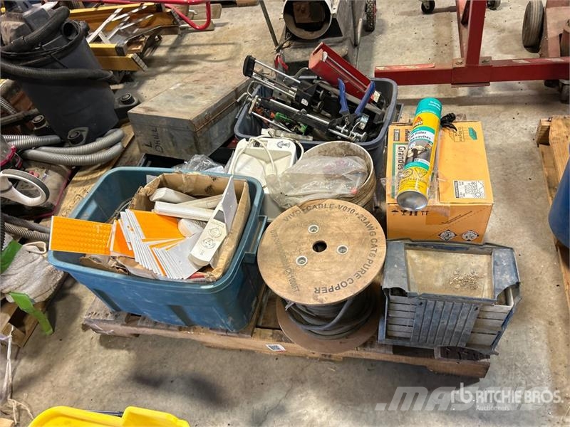 Quantity of Sika Gap Filler, Caulking Guns, Spool 其他組件