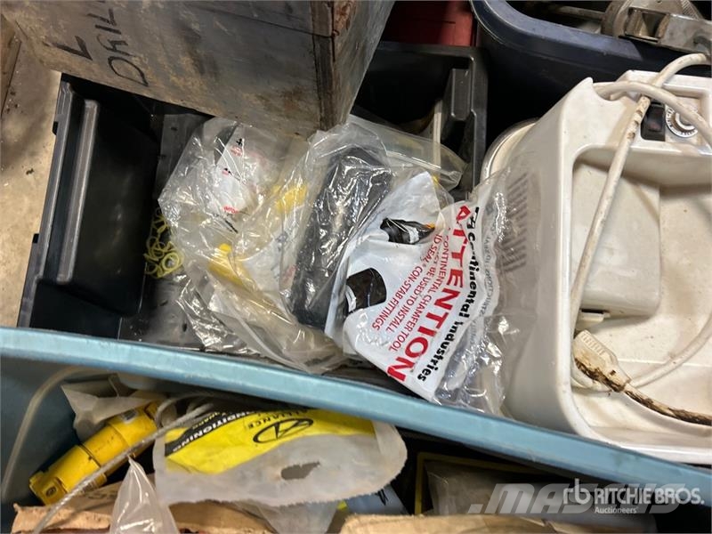 Quantity of Sika Gap Filler, Caulking Guns, Spool 其他組件
