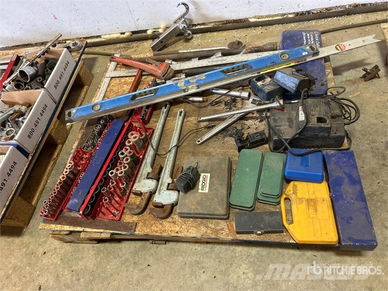 Quantity of Sockets, Pipe Wrenches & Hand Tools Egyéb alkatrészek