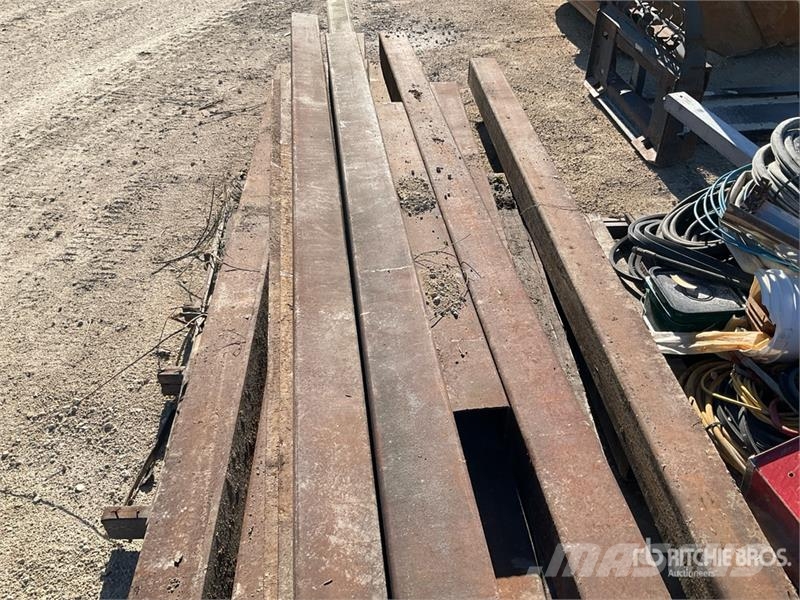 Quantity of Square and Circular Steel Ďalšie komponenty