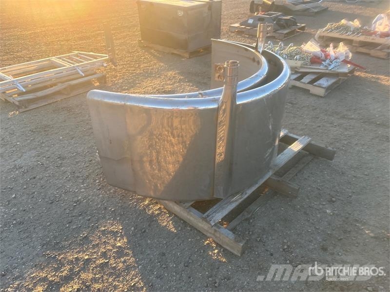  Quantity of Stainless Tub Fenders - Fits Truck معدات النقل - غير ذلك