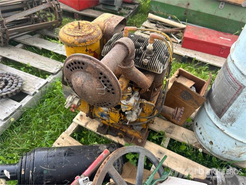 Quantity of Starter, Carburetor, Manual Grease Pum Drugi deli