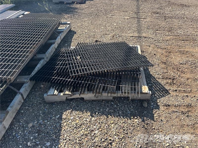 Quantity of Steel Grating Drugi deli