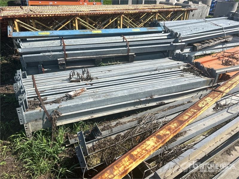 Quantity of Steel Shelving Drugi deli