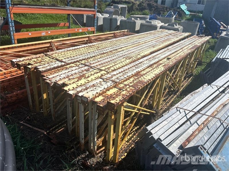 Quantity of Steel Shelving Drugi deli