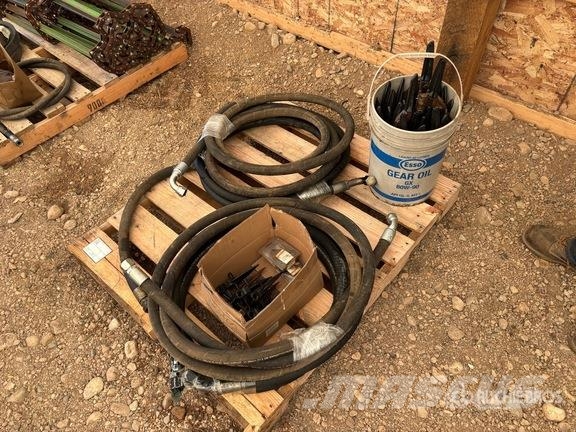 Quantity of Swather Parts - Fits Hesston Swather Kiti naudoti statybos komponentai