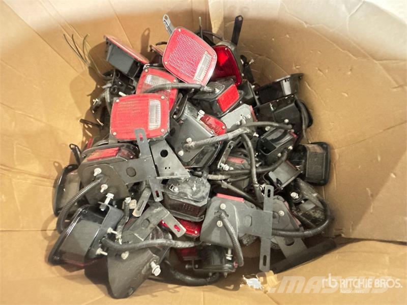 Quantity of Tail Lights Transportes - Outros