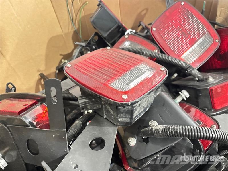 Quantity of Tail Lights Transportes - Outros