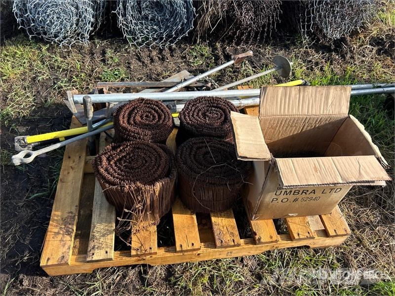 Quantity of Tie Wire Coils, Metal Stands & Hand To Ďalšie komponenty