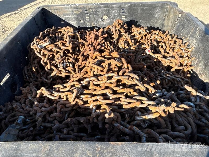  Quantity of Tractor/Trailer Tire Chains مكونات أخرى