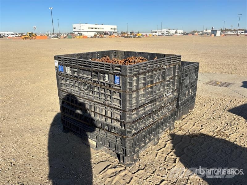  Quantity of Tractor/Trailer Tire Chains مكونات أخرى