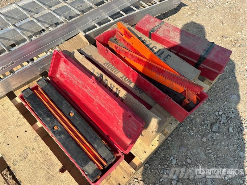 Quantity of Traffic Devices Ostale kargo komponente