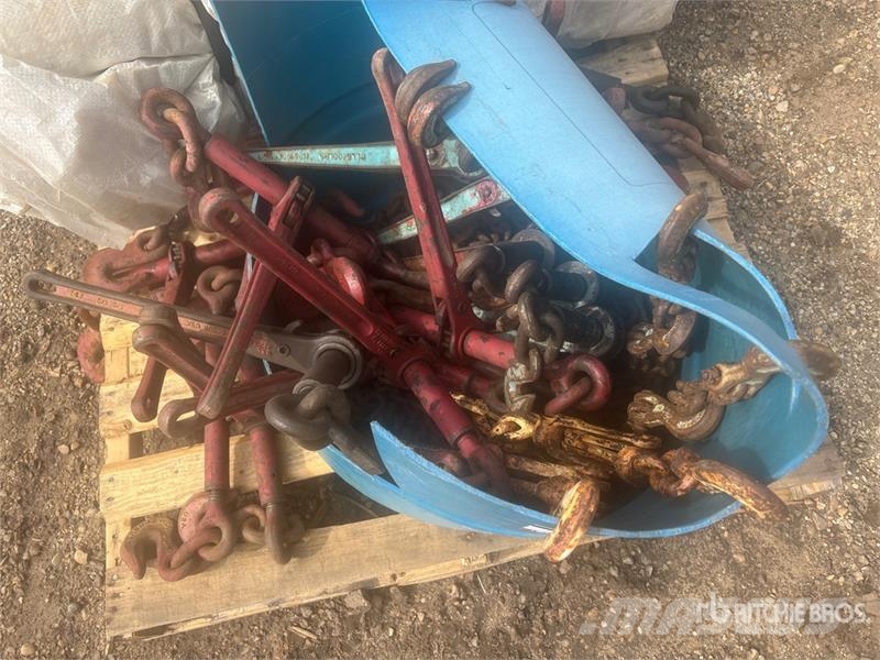 Quantity of Trailer Tie Down Equipment Строителство - Други
