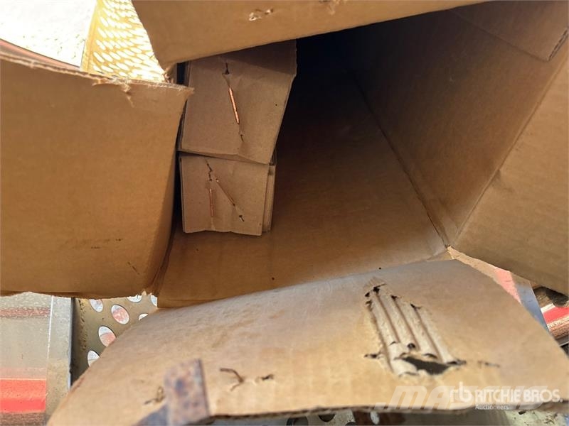Quantity of Truck Body Parts Коммерческий транспорт - Другие