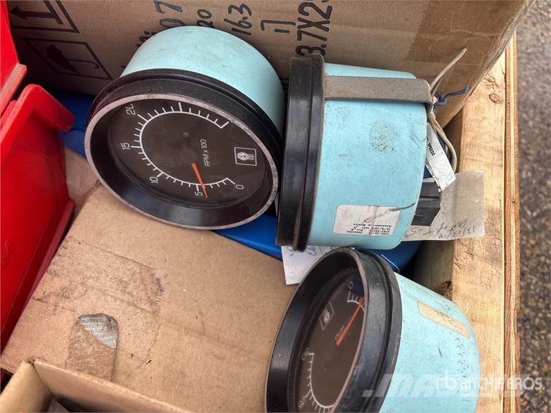  Quantity of Truck Parts Transportes - Outros
