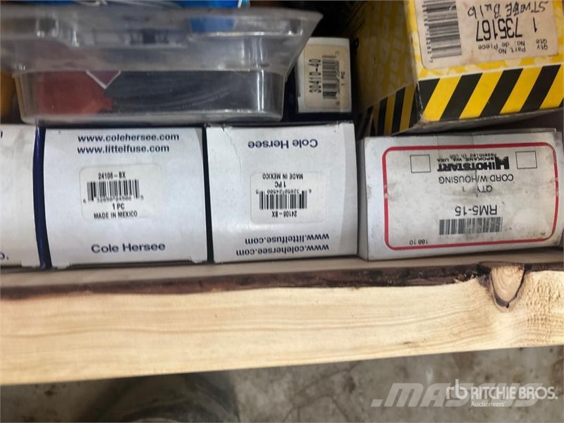  Quantity of Truck Parts (Unused) Transportes - Outros
