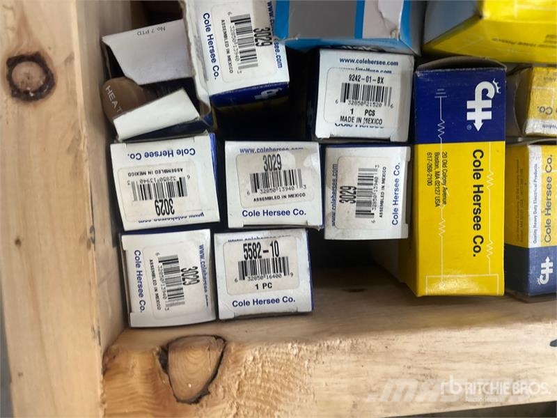  Quantity of Truck Parts (Unused) Transportes - Outros
