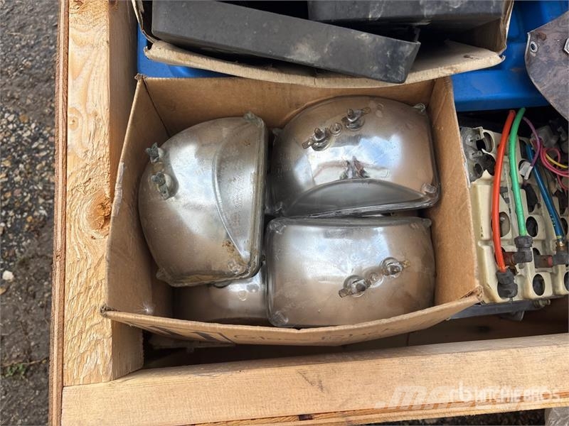  Quantity of Truck Parts Transportes - Outros
