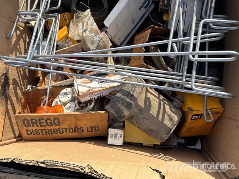 Quantity of Truck Tractor Parts Transportes - Outros