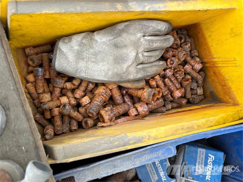 Quantity of Tube Sheet Clamps Būvniecība- Citi
