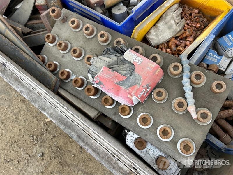 Quantity of Tube Sheet Clamps Būvniecība- Citi
