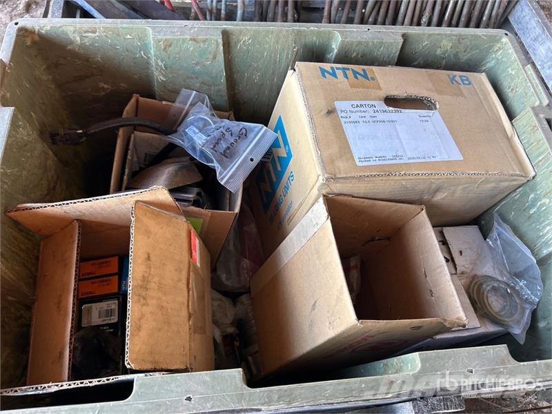  Quantity of U Bolts, Packers, Disc, Bearings & Sen مكونات أخرى