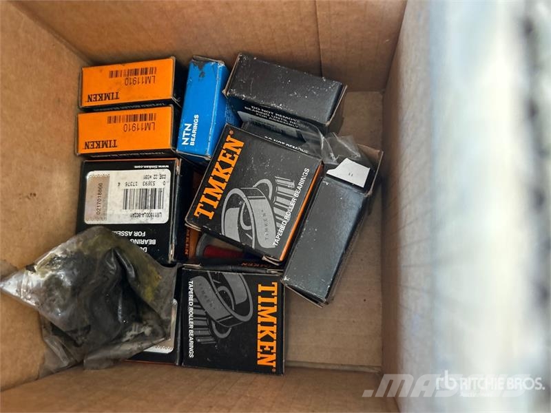  Quantity of U Bolts, Packers, Disc, Bearings & Sen مكونات أخرى